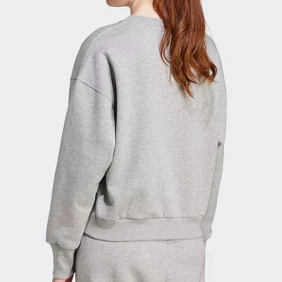 Adidas Sweatshirt NWT - Picture 2 of 10